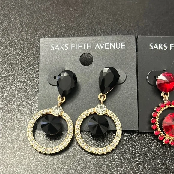 Saks Fifth Avenue Black and Red Earrings Collection - Picture 2 of 4